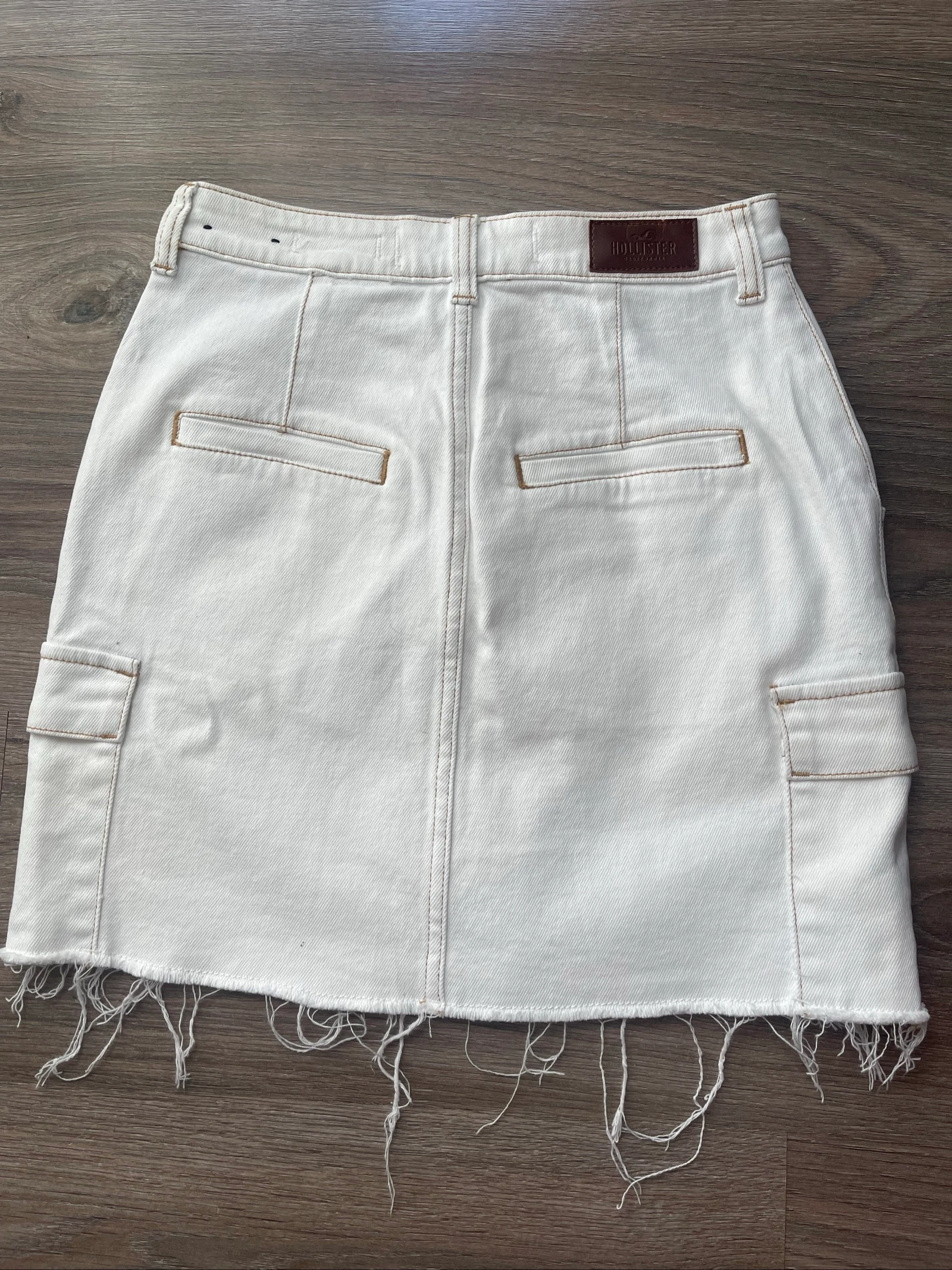 Falda Hollister talla 26 